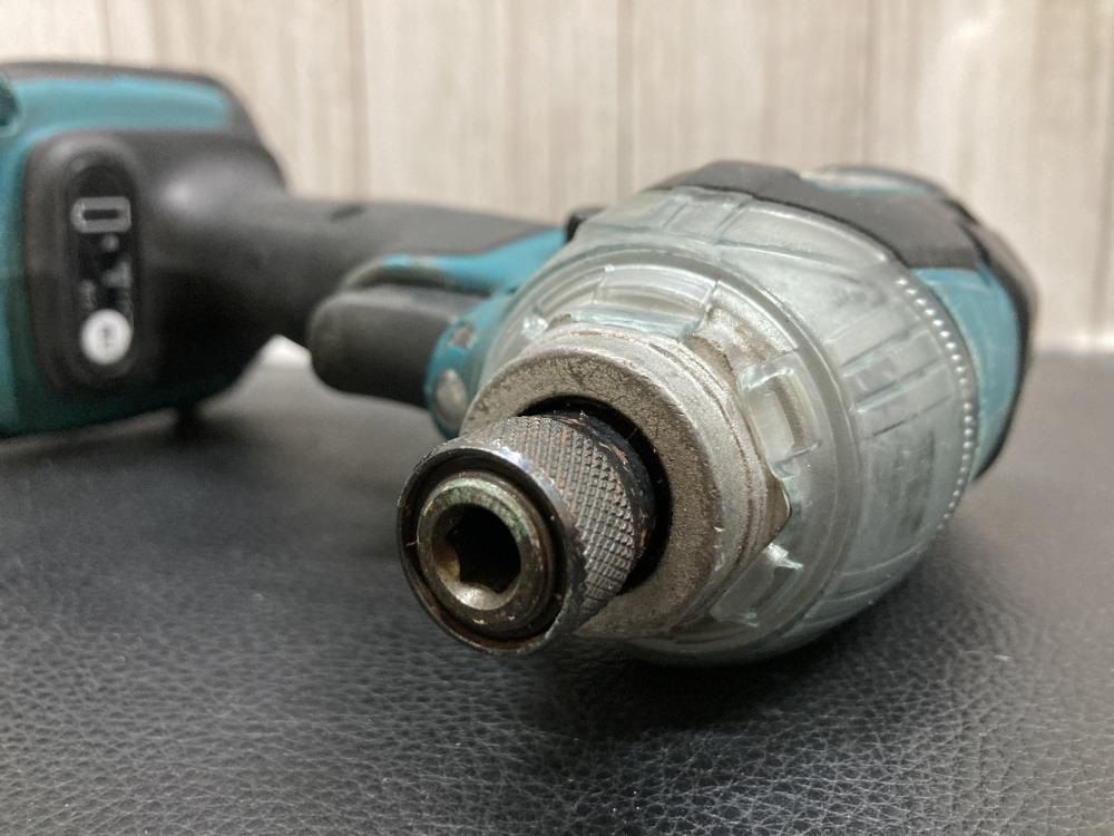 マキタ 14.4V充電式インパクトドライバ TD136Dの中古 ジャンク