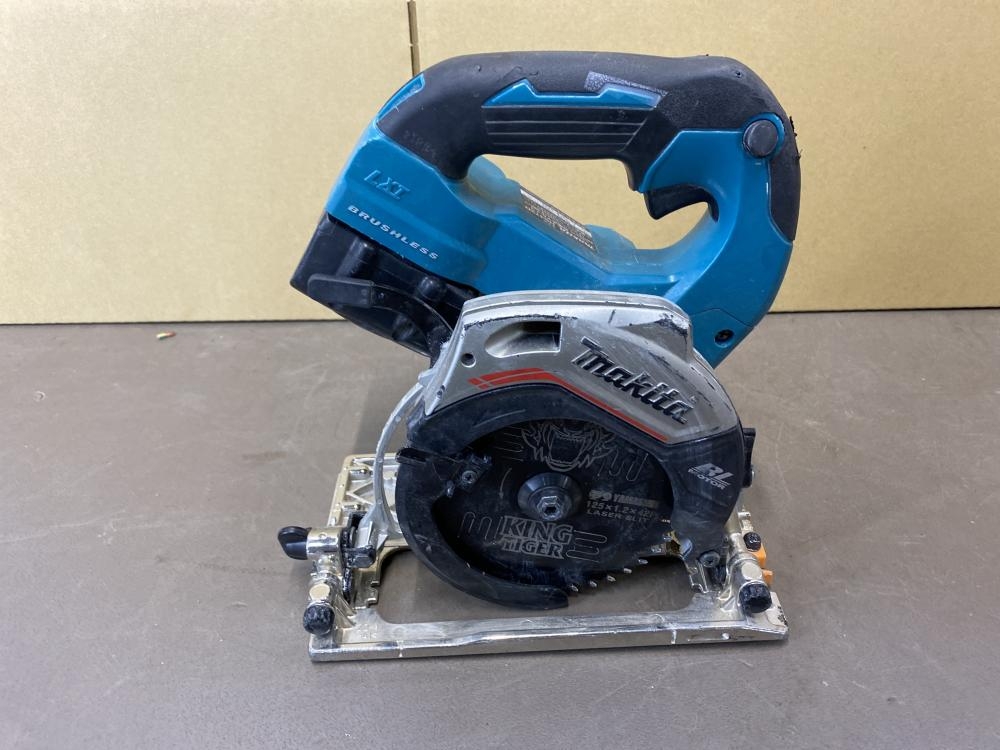 マキタ 14.4V充電式マルノコ HS472Dの中古 中古B使用感あり 《横浜 