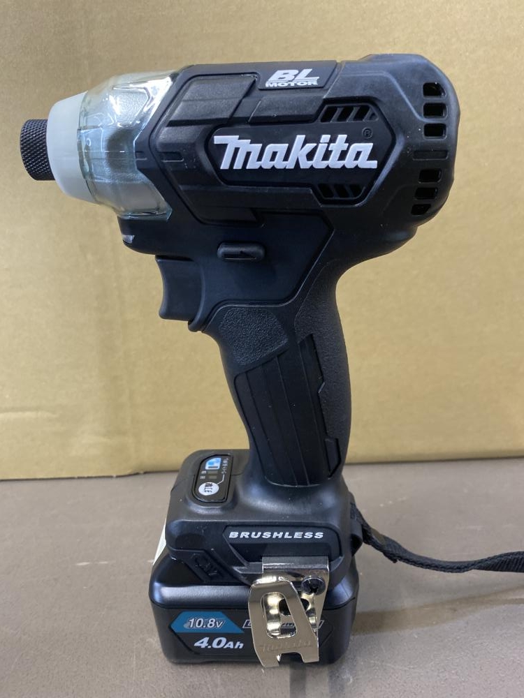 マキタ 10.8V充電式インパクトドライバ TD111DSMXBの中古 未使用品 