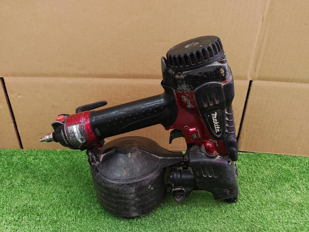 マキタ makita 50mm高圧エア釘打機 AN531Hの中古 中古B使用感あり マキタ makita 50mm高圧エア釘打機 AN531Hの中古 中古B使用感あり