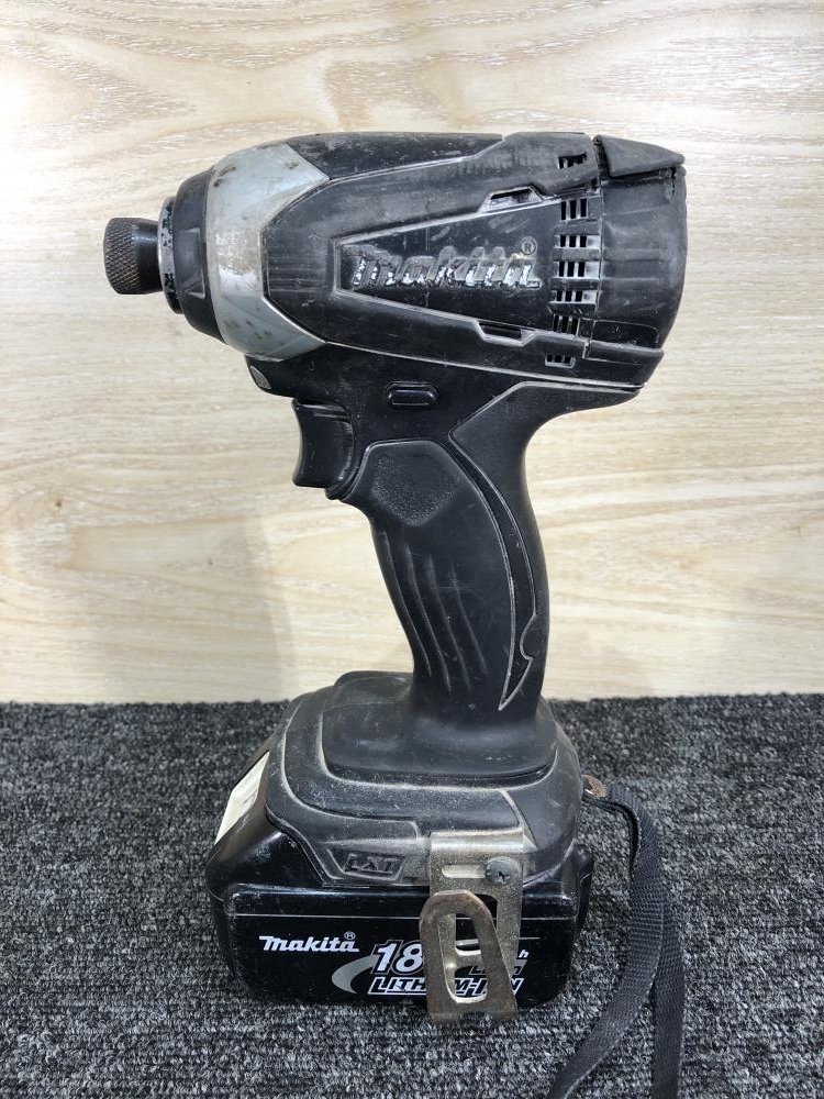 makita 充電式インパクトドライバ TD146DX2B　18V バッテリー2個付 充電器付