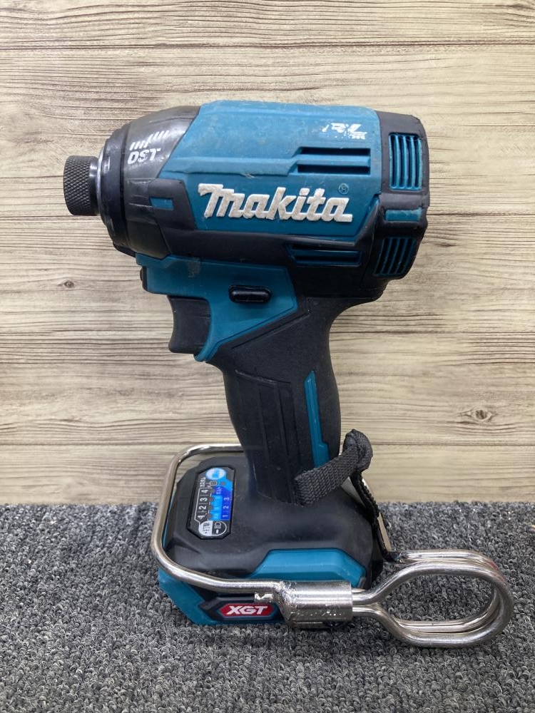 豪奢な マキタ makita 充電式インパクトドライバ TD002GZの中古 中古C傷 本体