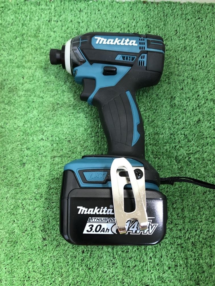 マキタ 14.4V充電式インパクトドライバ TD138DRFXの中古 未使用品