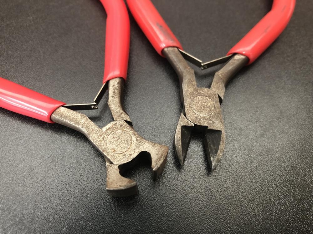 MACTOOLS マックツール エンドニッパー2本セット P301704 P301706の中古 中古C傷汚れあり 《埼玉・鴻巣》中古工具販売の専門店│  ツールオフ鴻巣店 ｜中古工具販売のツールオフ