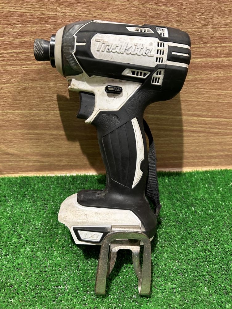 マキタ 14.4V充電式インパクトドライバ TD138Dの中古 中古C傷