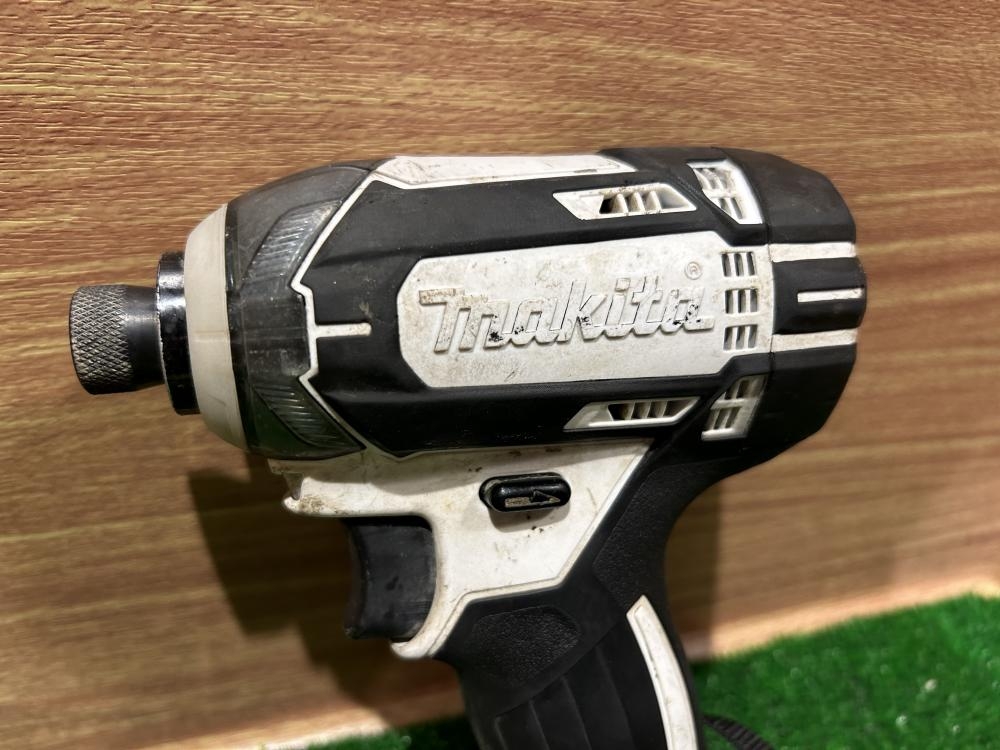 マキタ 14.4V充電式インパクトドライバ TD138Dの中古 中古C傷
