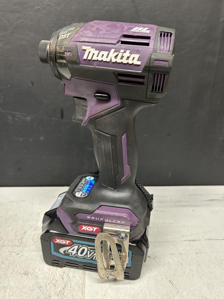 マキタ 40Vmax充電式インパクトドライバ TD002GRDXの中古 中古B使用感 マキタ 40Vmax充電式インパクトドライバ TD002GRDXの中古 中古B使用感