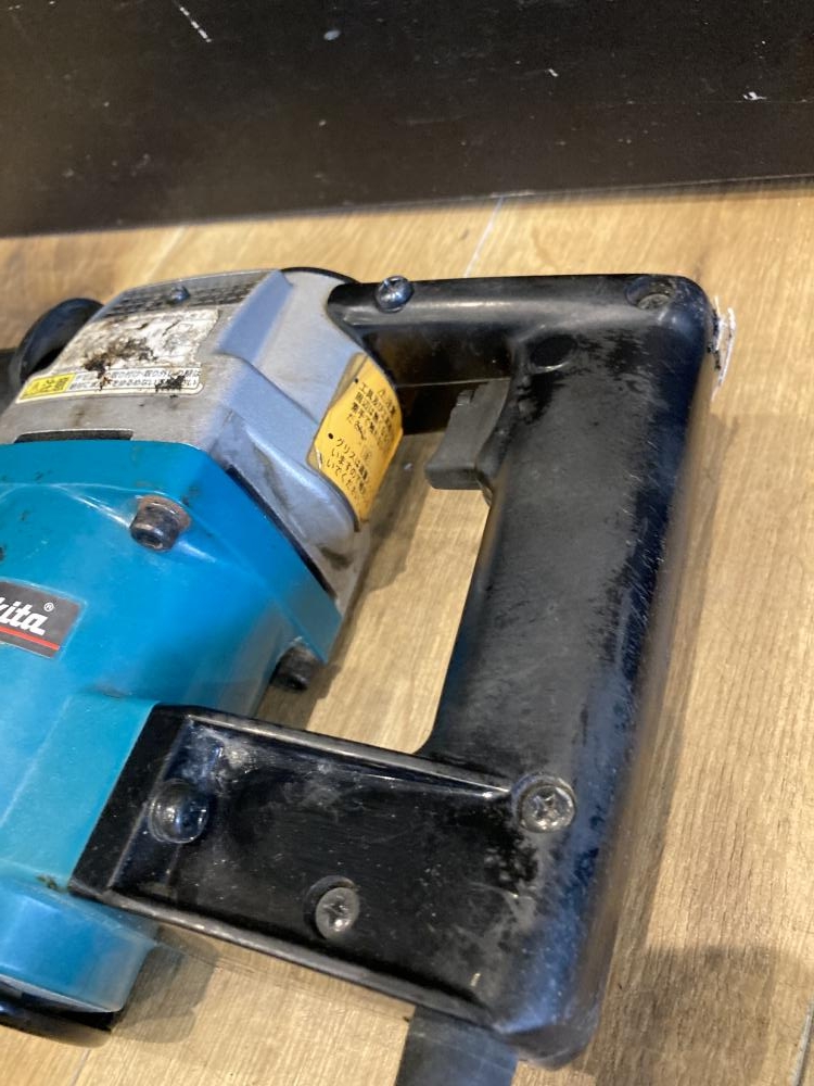 マキタ 電動ケレン HK1810の中古 中古C傷汚れあり 《東京・調布》中古