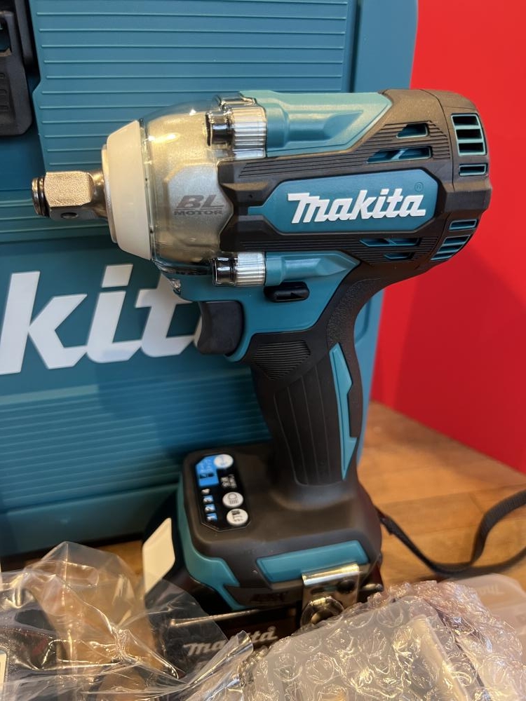 マキタ 充電式 4モードインパクトドライバ TP141DRGX 18V 6.0Ah 中古