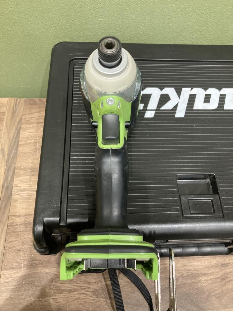 マキタ makita 充電式インパクトドライバ TD147Dの中古 中古B使用感