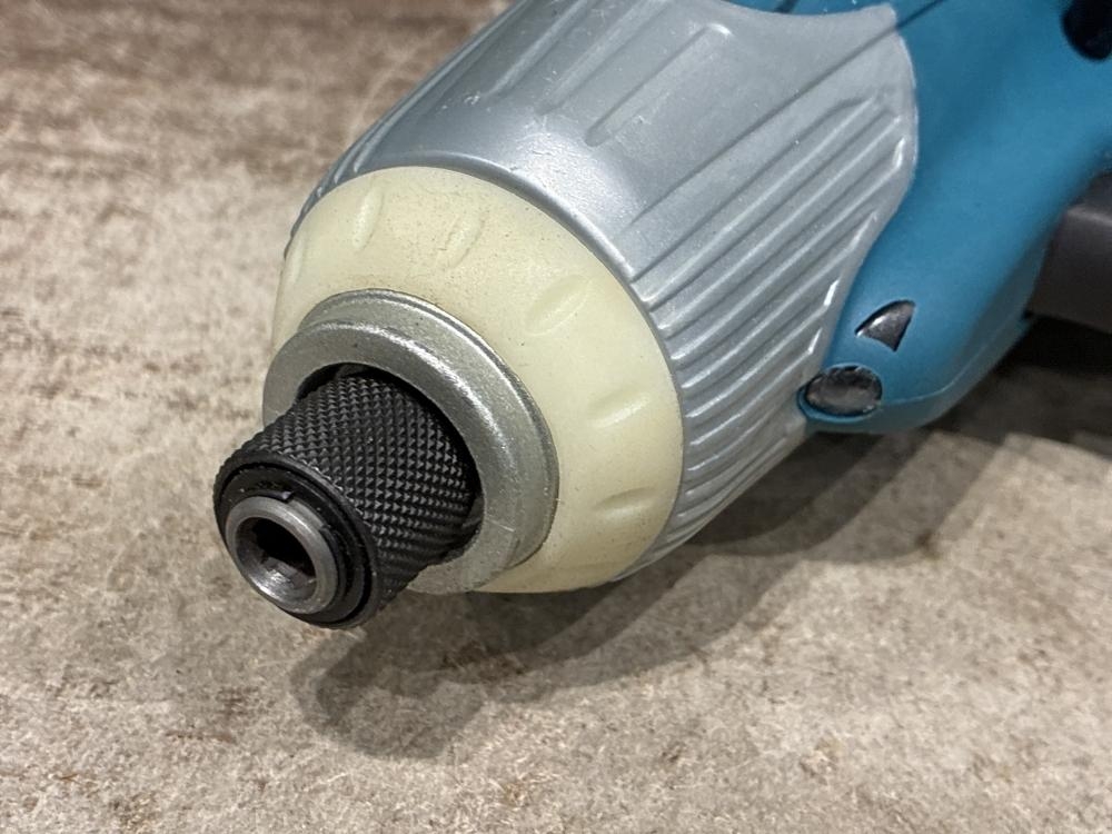 makita マキタ ソフトインパクトドライバ 6963の中古 ジャンク 《宮城 makita マキタ ソフトインパクトドライバ 6963の中古 ジャンク 《宮城