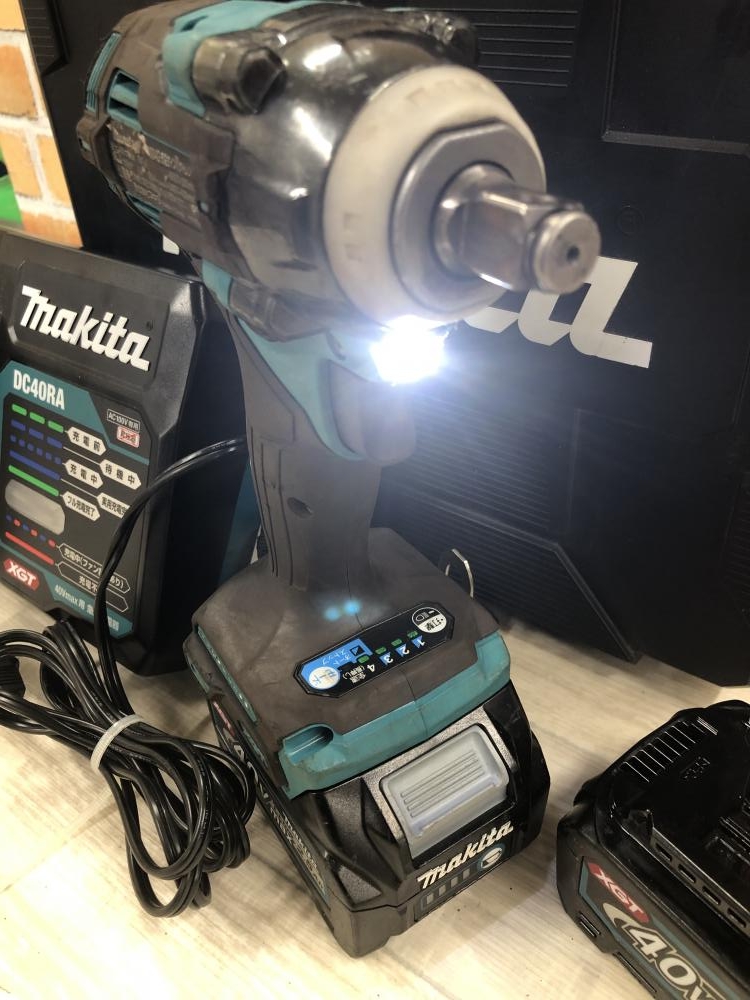 マキタ 充電式インパクトレンチ TW004GRDX バッテリ2個 40Vmaxの マキタ 充電式インパクトレンチ TW004GRDX バッテリ2個 40Vmaxの