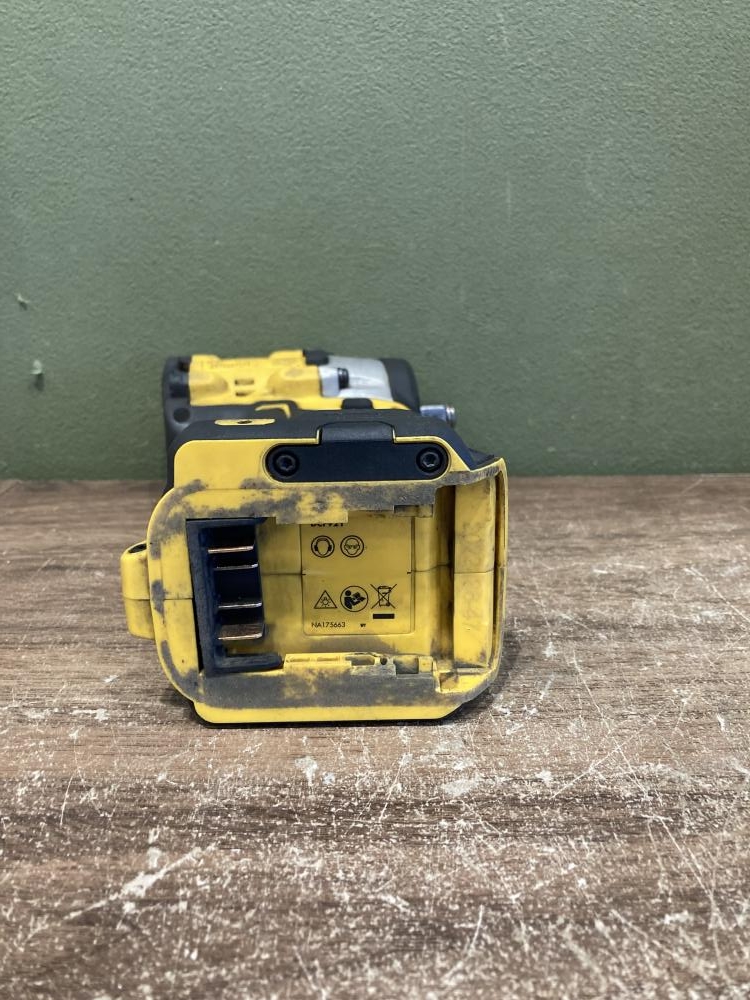DEWALT デウォルト ブラシレスインパクトレンチ DCF921の中古 中古C傷 