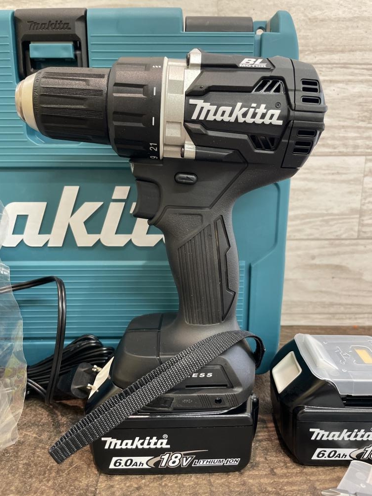 マキタ makita 充電式ドライバドリル DF484DRGXBの中古 未使用品