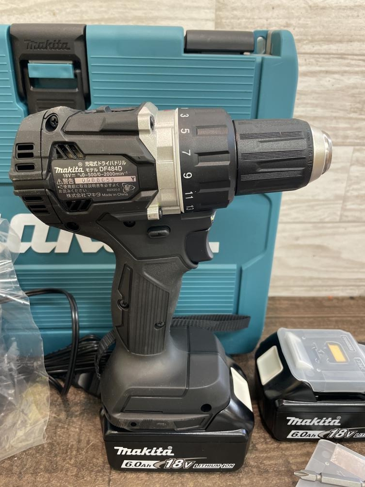 マキタ makita 充電式ドライバドリル DF484DRGXBの中古 未使用品