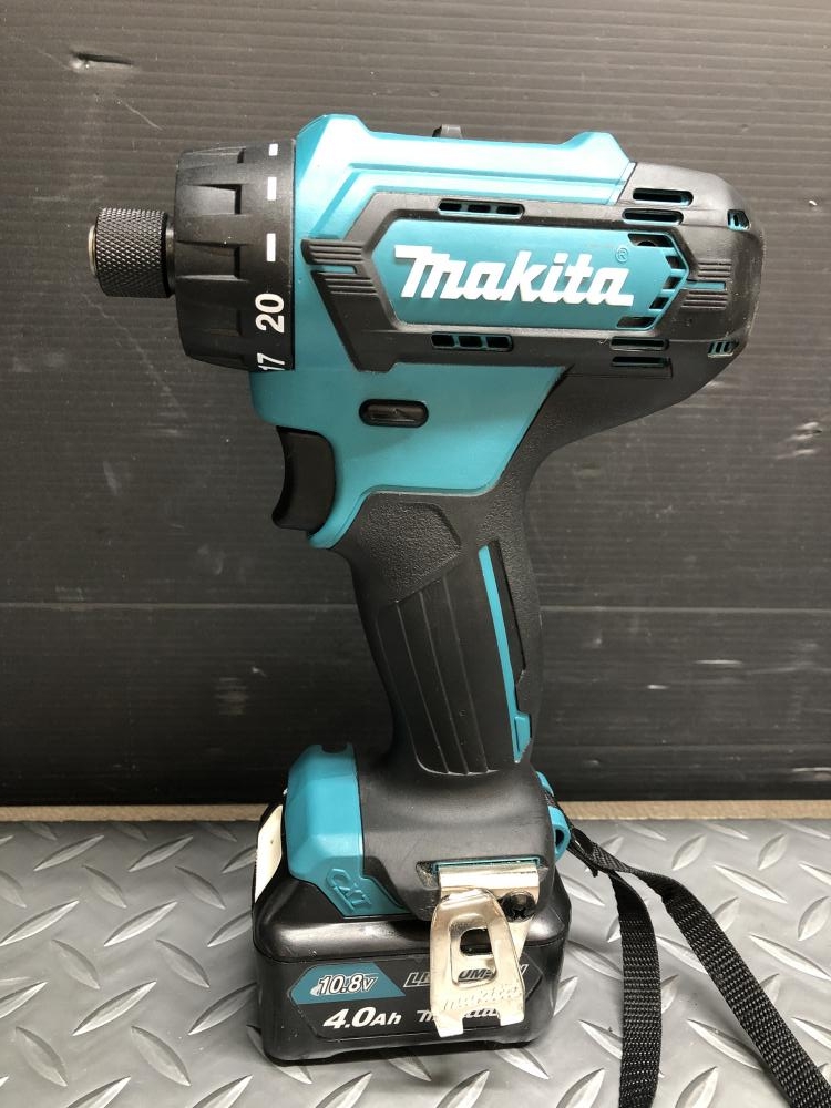 マキタ makita 充電式ドライバドリル DF033Dの中古 中古B使用感あり