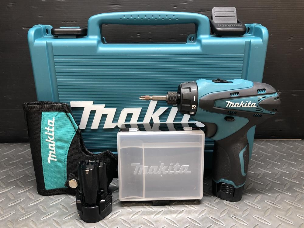 マキタ makita 充電式ドライバドリル DF030Dの中古 中古B使用感あり