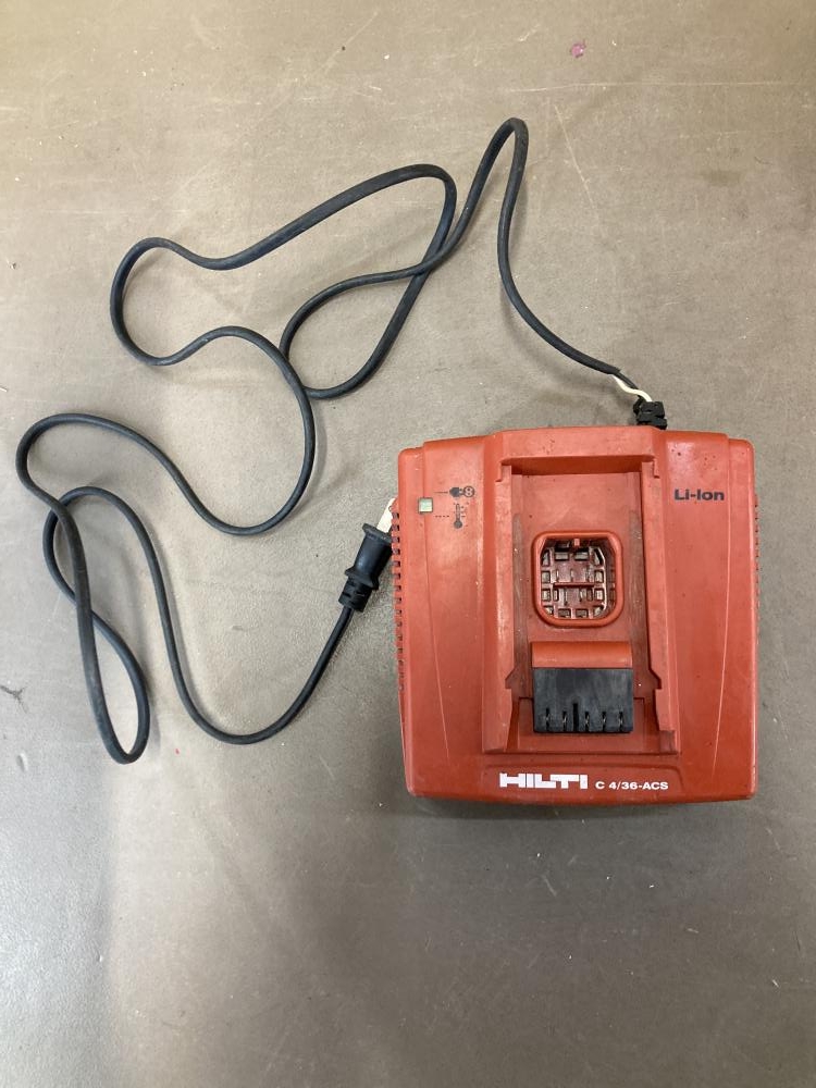 HILTI 充電式ロータリーハンマードリル TE4-A22の中古 中古C傷 HILTI 充電式ロータリーハンマードリル TE4-A22の中古 中古C傷