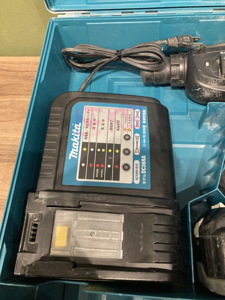 マキタ 充電式ハンマドリル HR262Dの中古 ジャンク 《宮城・仙台 マキタ 充電式ハンマドリル HR262Dの中古 ジャンク 《宮城・仙台