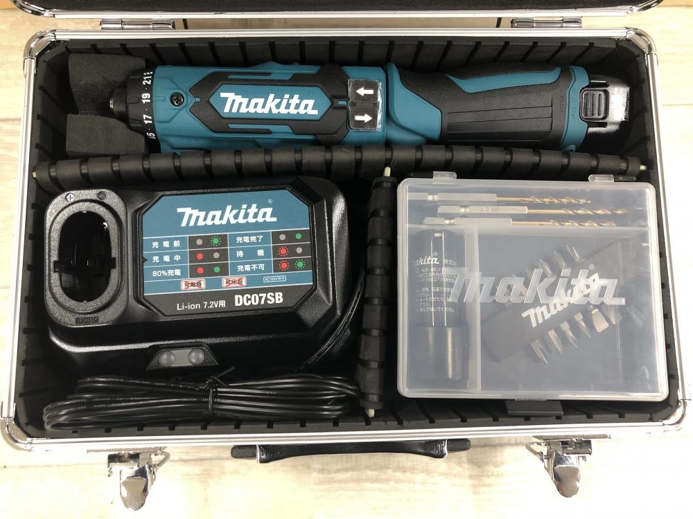 マキタ 充電式ペンドライバドリル DF012DSHXの中古 未使用品 《東京 