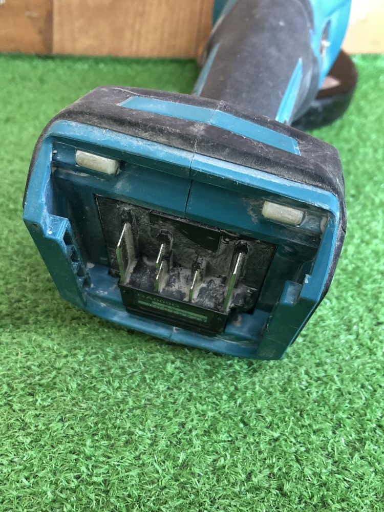 マキタ makita 40Vmax充電式ディスクグラインダ GA009Gの中古 中古C傷