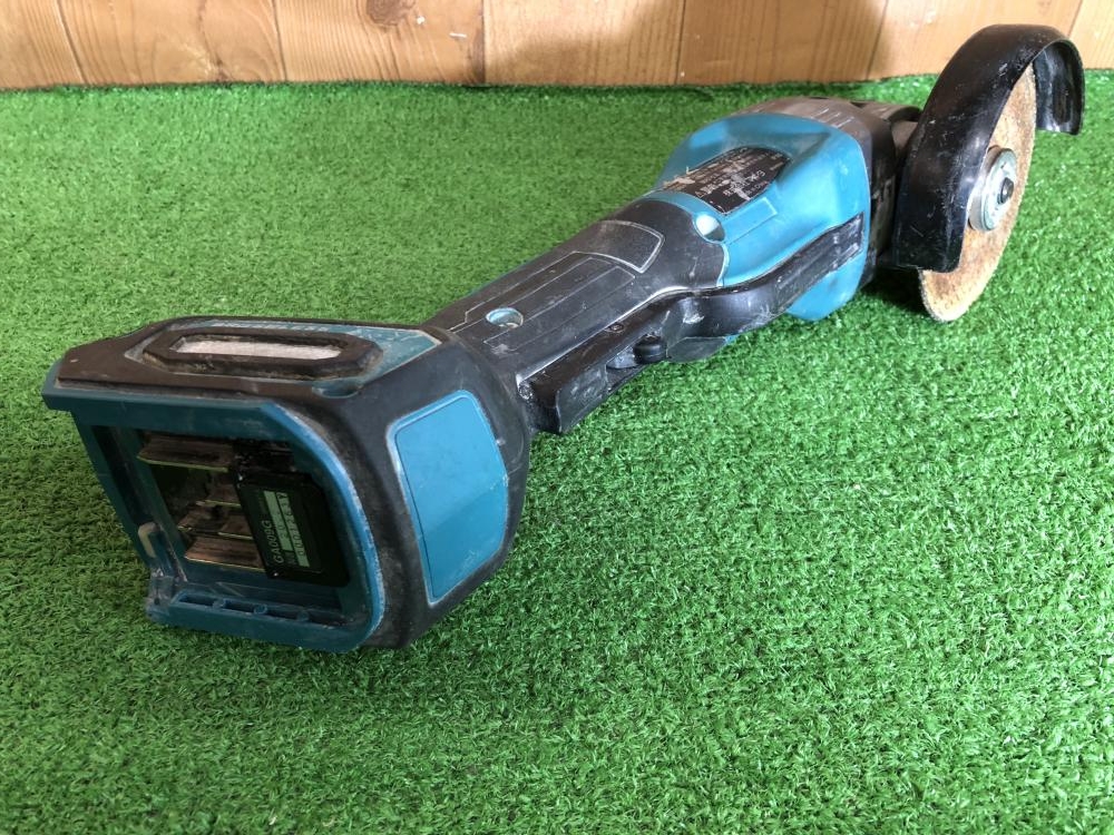 マキタ makita 40Vmax充電式ディスクグラインダ GA009Gの中古 中古C傷