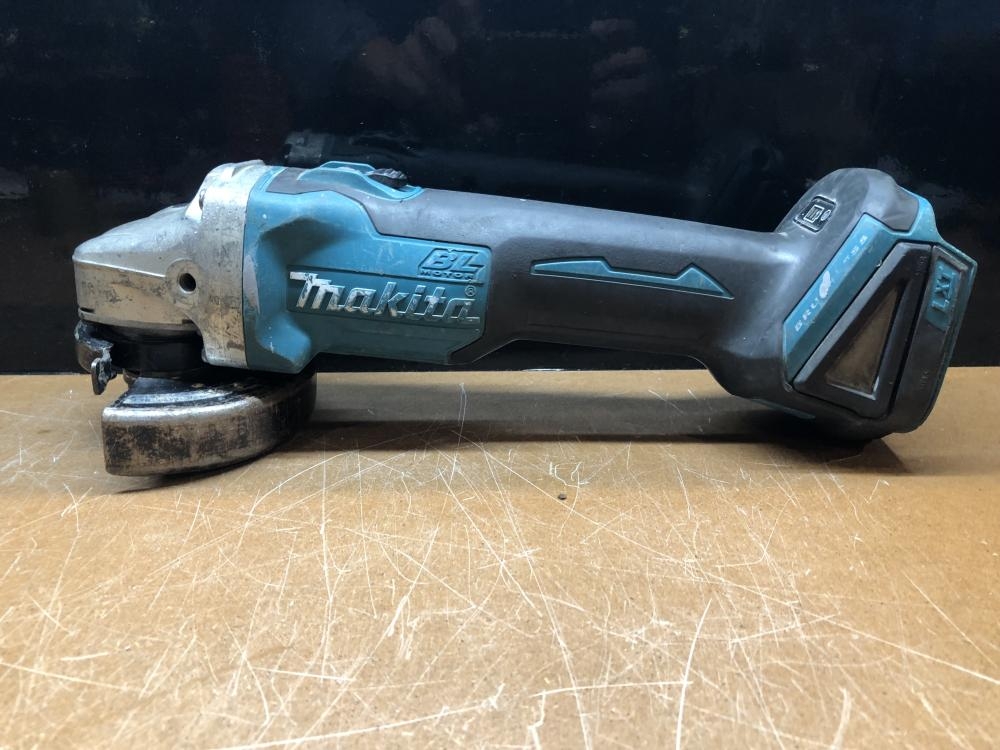 マキタ makita 100mm充電式ディスクグラインダ GA404Dの中古 マキタ makita 100mm充電式ディスクグラインダ GA404Dの中古