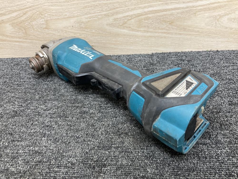 makita マキタ 100ｍｍ充電式ディスクグラインダ 18V GA418Dの中古 中古C傷汚れあり 《大阪・堺》中古工具販売の専門店│  ツールオフ堺店 ｜中古工具販売のツールオフ