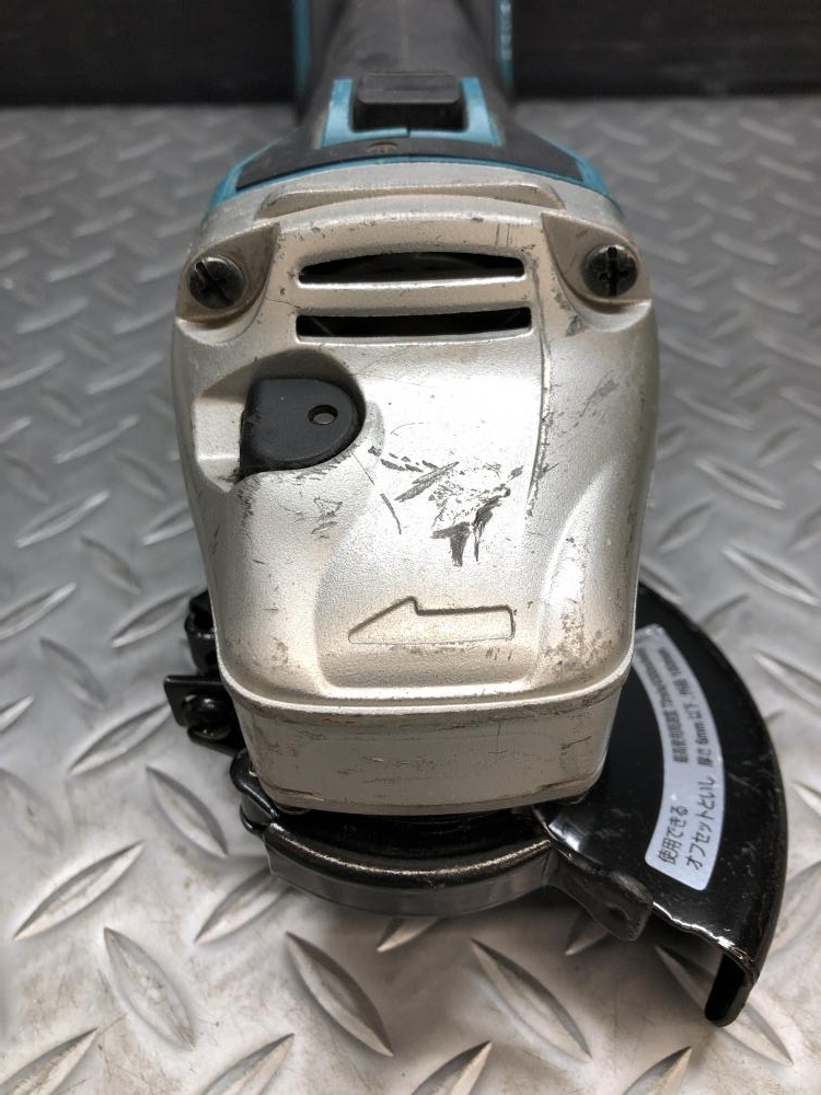 マキタ makita 100mm充電式ディスクグラインダ GA412Dの中古 中古B使用