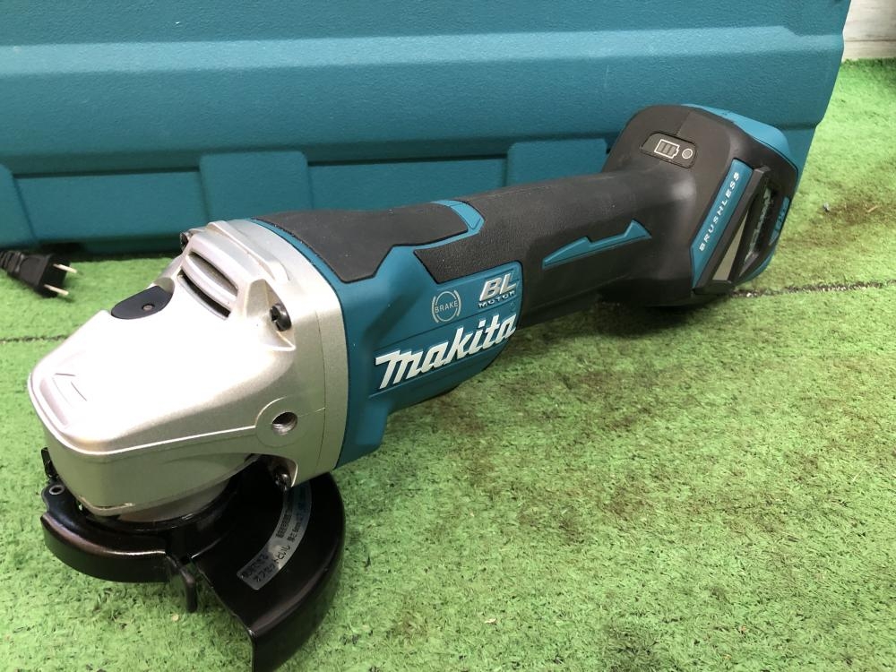 マキタ makita 充電式ディスクグラインダ GA418DRGの中古 中古A(美品) 《大阪・茨木》中古工具販売の専門店│ ツールオフ茨木店  ｜中古工具販売のツールオフ