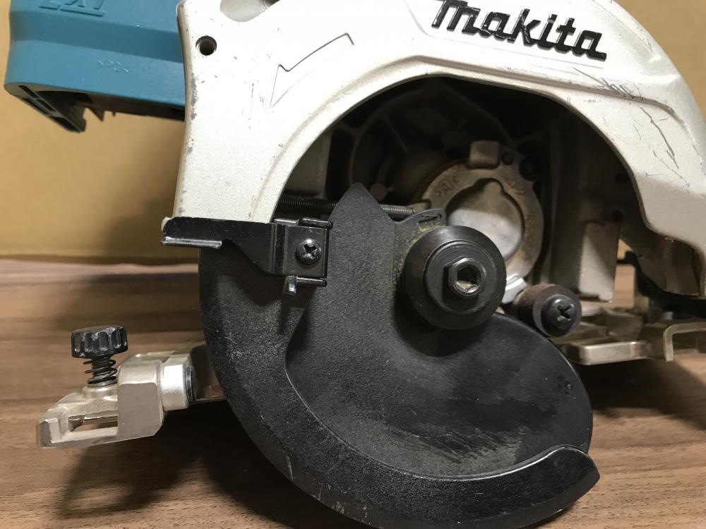 マキタ 125mm充電式マルノコ HS471Dの中古 中古C傷汚れあり 《千葉