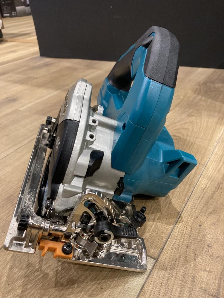マキタ HS474DRGX 充電式マルノコ【リライズ野田愛宕店】【店頭取引限定】【中古美品】管理番号：ITO7TSKZ58EW マキタ HS474DRGX 充電式マルノコ【リライズ野田愛宕店】【店頭取引