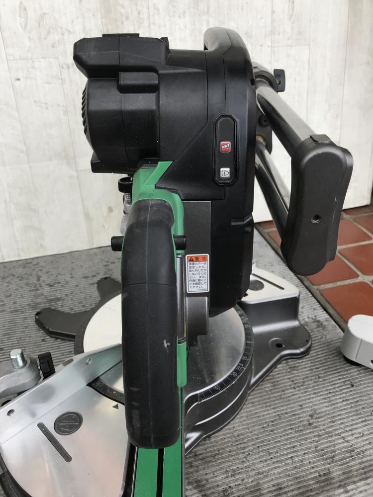 HiKOKI 36Vコードレス卓上スライドマルノコ C3607DRAの中古 中古B使用