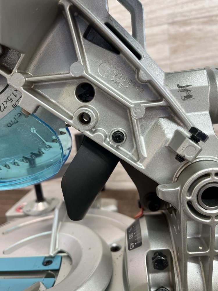 マキタ makita 165㎜卓上マルノコ LS600DZの中古 中古B使用感あり