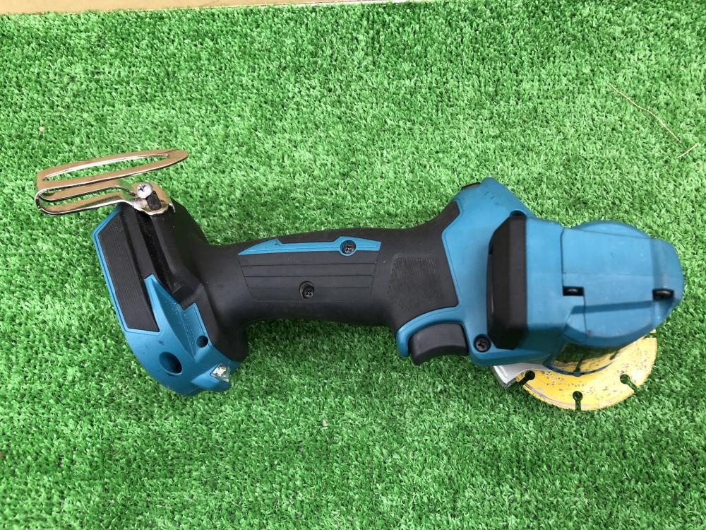 マキタ makita 76mm 充電式コンパクトカッター MC300Dの中古 マキタ makita 76mm 充電式コンパクトカッター MC300Dの中古