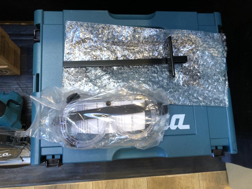 マキタ makita 150mm充電式チップソーカッタ CS553DRGXSの中古 マキタ makita 150mm充電式チップソーカッタ CS553DRGXSの中古