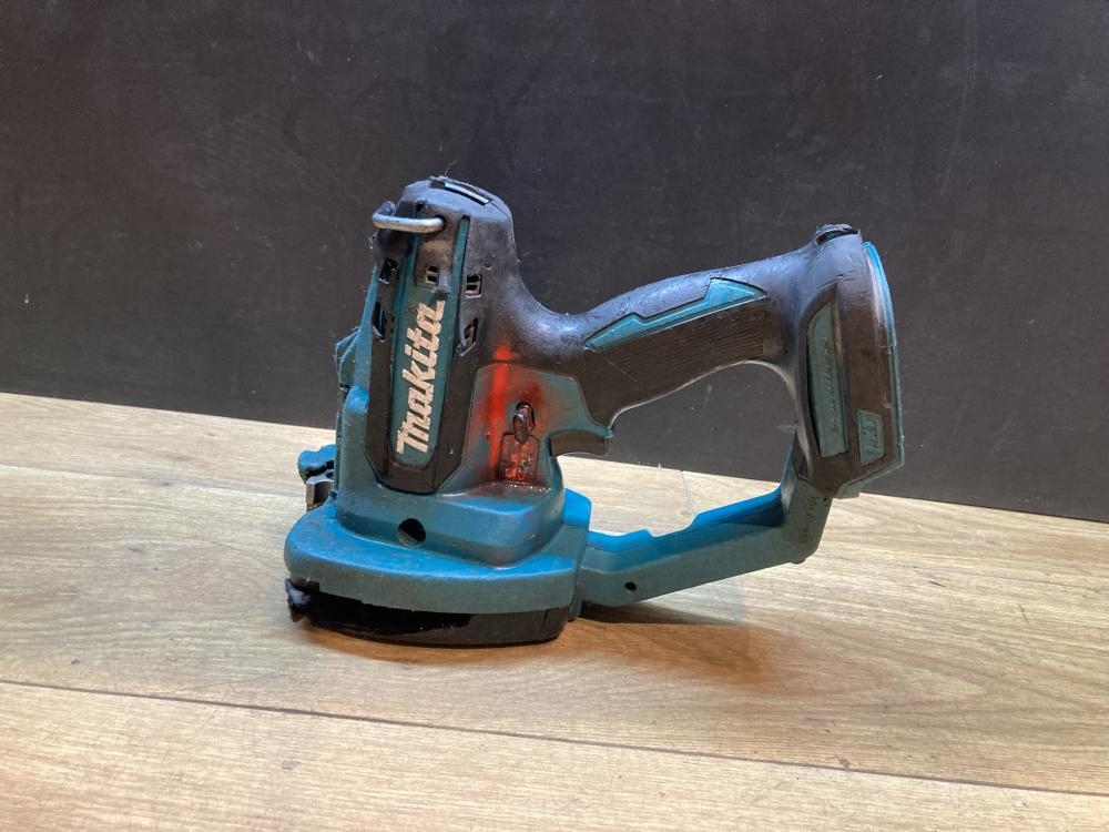 makita マキタ 14.4V・18V充電式全ネジカッタ SC102Dの中古 ジャンク 