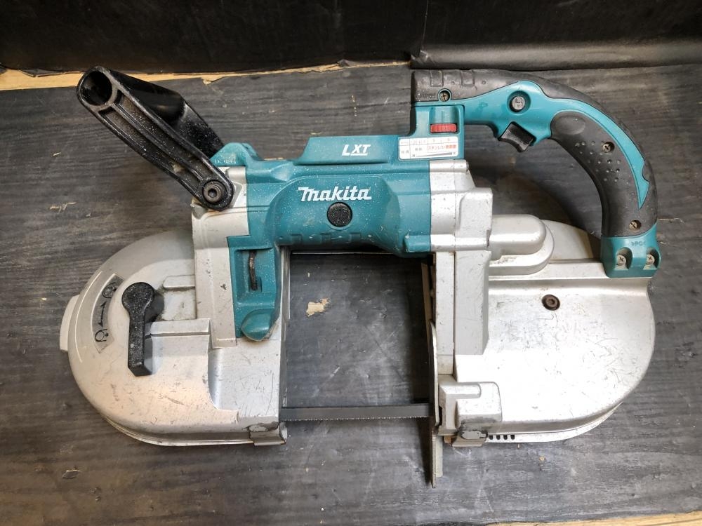 マキタ makita 充電式ポータブルバンドソー PB180Dの中古 中古C傷汚れ