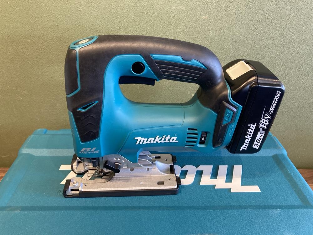 マキタ makita 充電式ジグソー JV182DRFの中古 未使用品 《宮城・仙台 ...