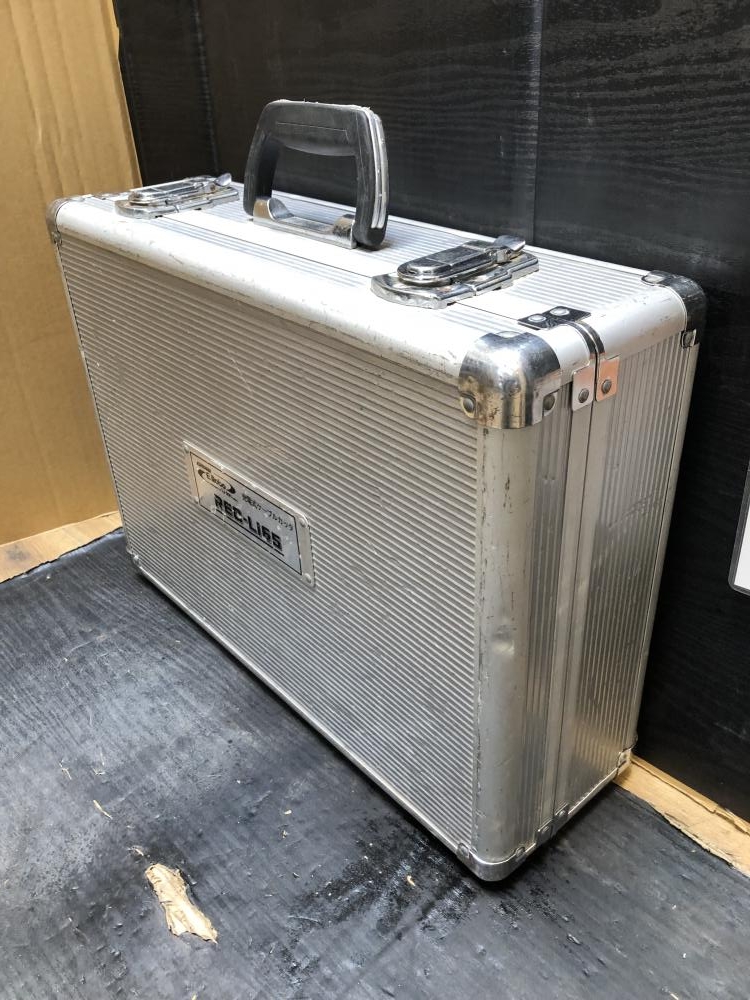 イズミ 充電式ケーブルカッタ REC-LI65の中古 中古C傷汚れあり イズミ 充電式ケーブルカッタ REC-LI65の中古 中古C傷汚れあり