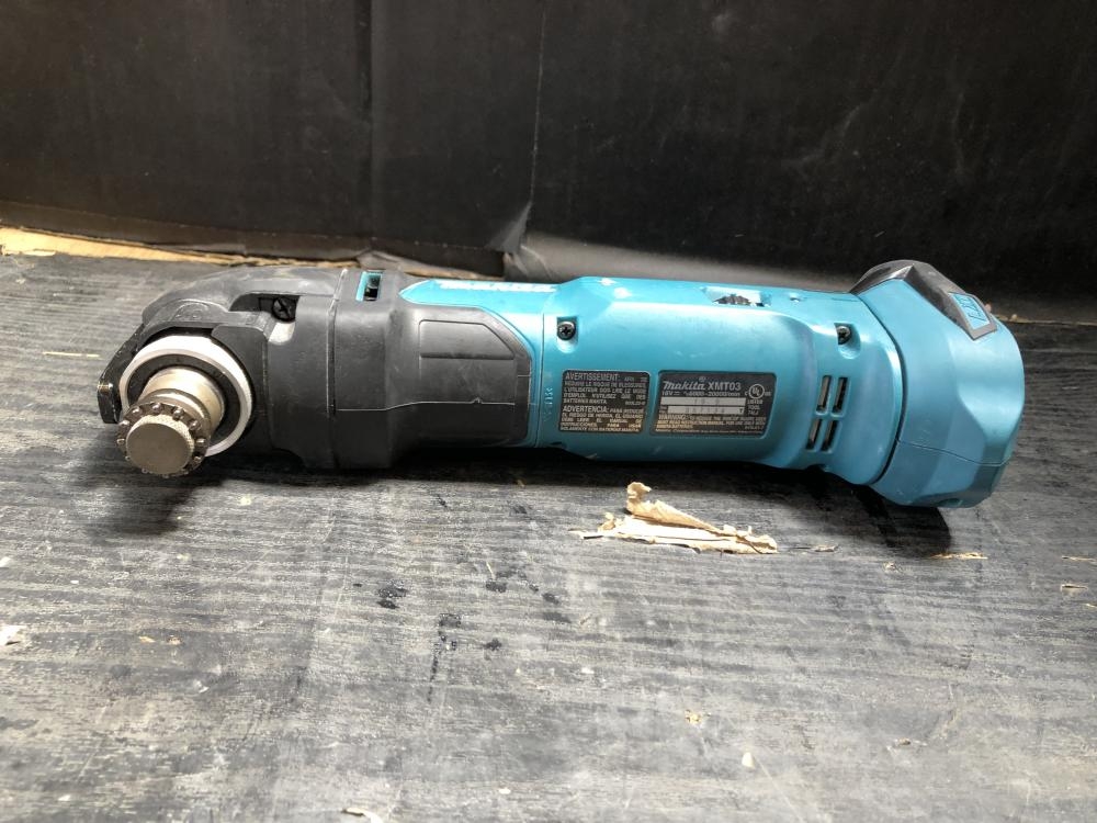マキタ makita 18V充電式マルチツール XMT03の中古 中古C傷汚れあり  