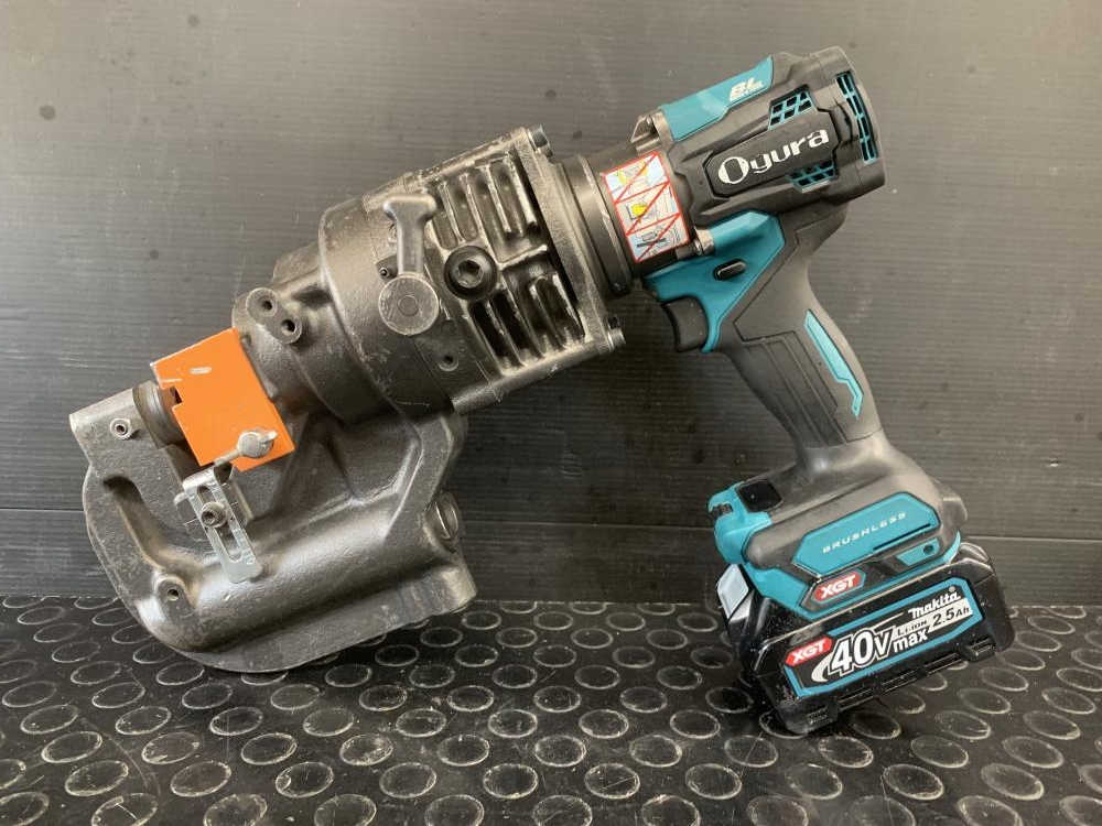 オグラ Ogura 40Vコードレスパンチャー N209WMXの中古 中古C傷汚れあり