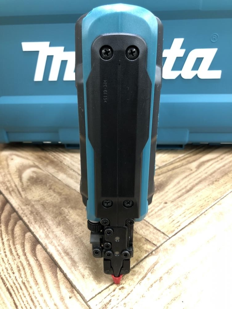 マキタ 充電式ピンタッカ PT353DZK 本体+ケースのみ 美品の中古 中古C