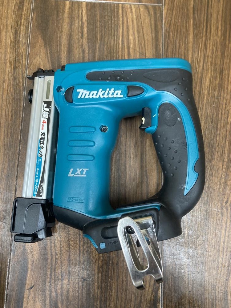 マキタ 充電式タッカ ST420Dの中古 中古C傷汚れあり 《埼玉・草加