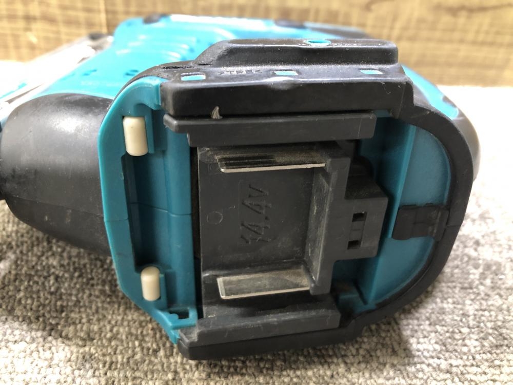 マキタ makita 10mm充電式タッカ ST120Dの中古 中古C傷汚れあり 《千葉