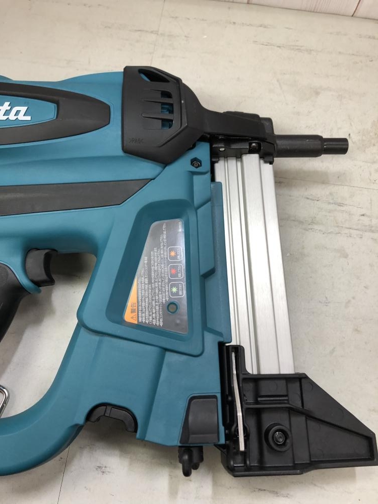 makita マキタ コンクリート用ガスピン打ち機 GN420Cの中古 makita マキタ コンクリート用ガスピン打ち機 GN420Cの中古