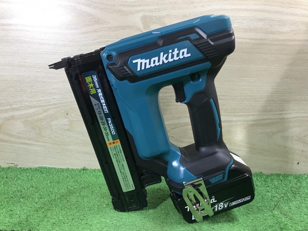 マキタ/makita 35mm充電式面木釘打機 FN350DRGの中古 未使用品 《大阪・堺》中古工具販売の専門店│ ツールオフ堺店  ｜中古工具販売のツールオフ