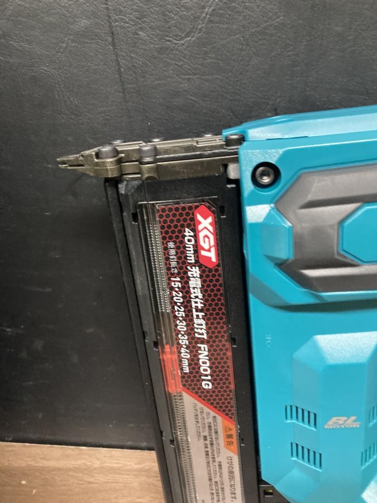 マキタ 40mm40Vmax充電式仕上釘打機 FN001Gの中古 中古A(美品 マキタ 40mm40Vmax充電式仕上釘打機 FN001Gの中古 中古A(美品