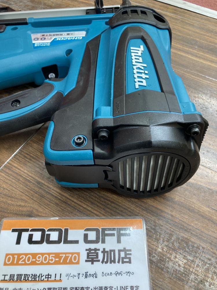 マキタ コンクリート用ガスピン打ち機 GN420Cの中古 中古B使用感 マキタ コンクリート用ガスピン打ち機 GN420Cの中古 中古B使用感