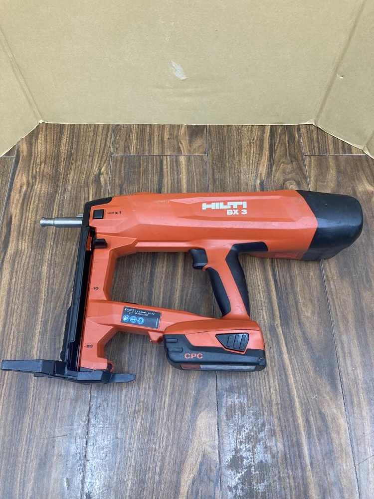 HILTI 充電式鋲打機 コンクリートネイラ BX3-MEの中古 中古C傷汚れあり 《埼玉・草加》中古工具販売の専門店│ ツールオフ草加店  ｜中古工具販売のツールオフ